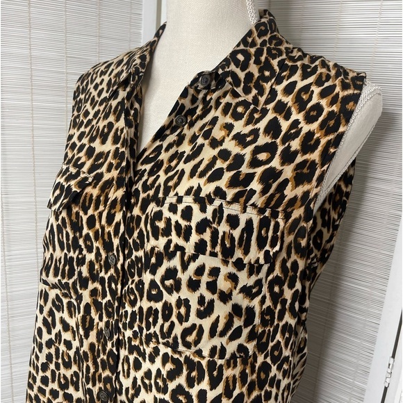 Equipment Leopard Print Silk Button Down Size M - Picture 2 of 7